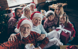 Über 25 Ideen, was Sie Ihrem Sohn und Ihrer Schwiegertochter in eine Weihnachtskarte schreiben sollten